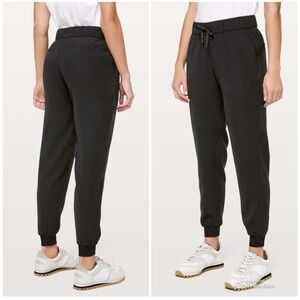 Lululemon On The Fly Joggers